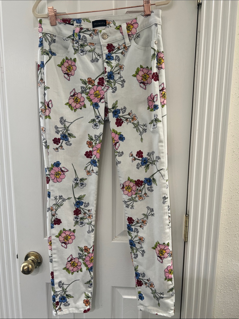 Talbots White Skinny Jeans with Multicolor Floral Print